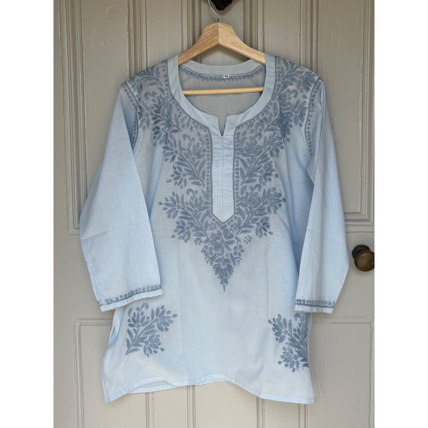 Blue cotton kurta door