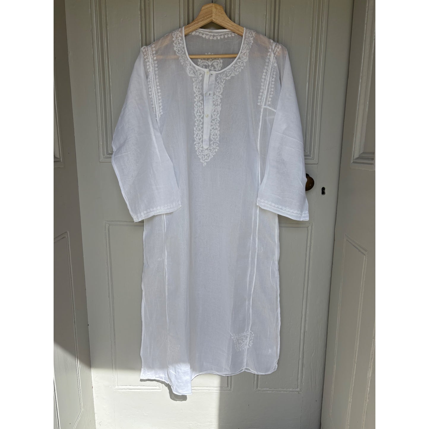 White cotton nightie door