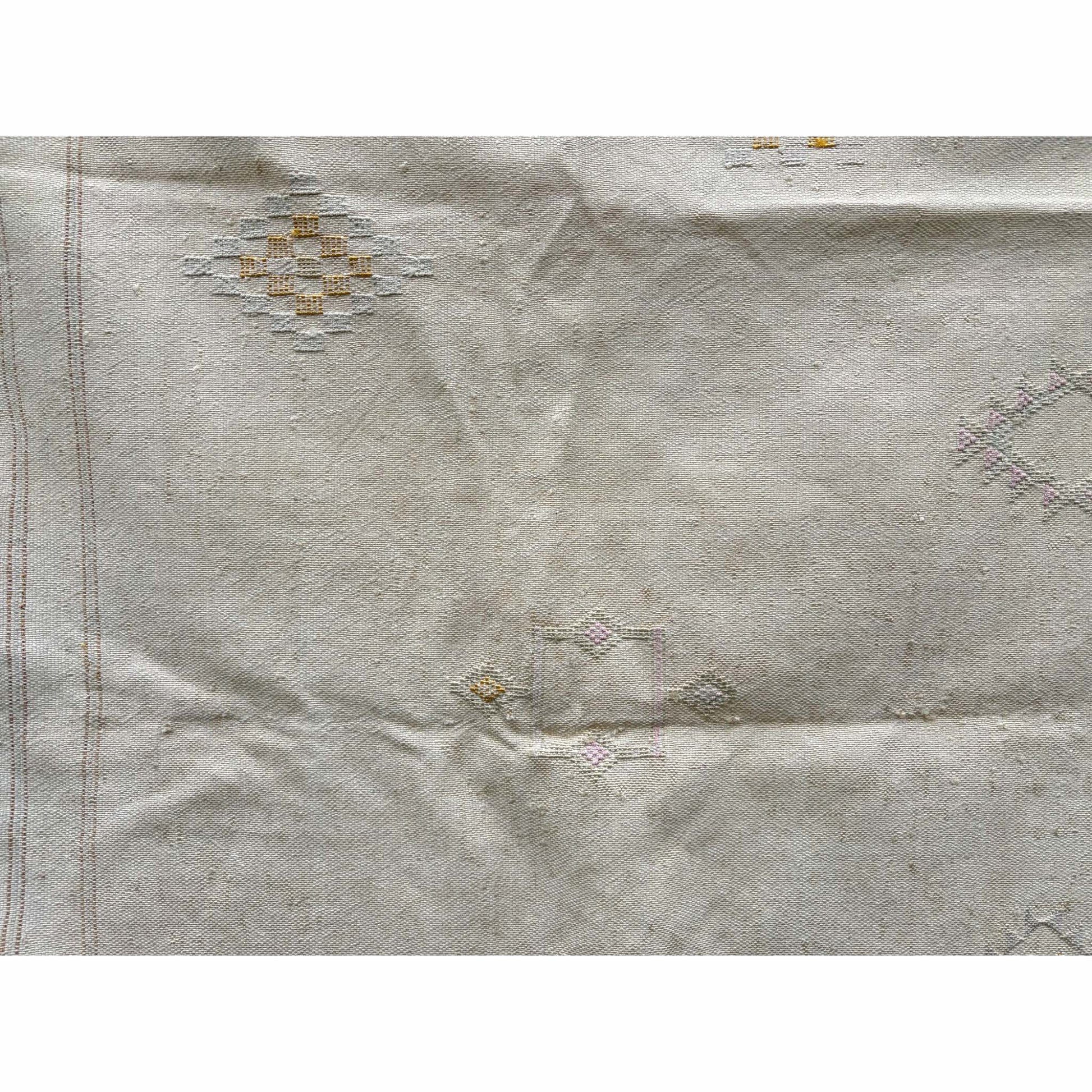 close up cactus kilim rug cream