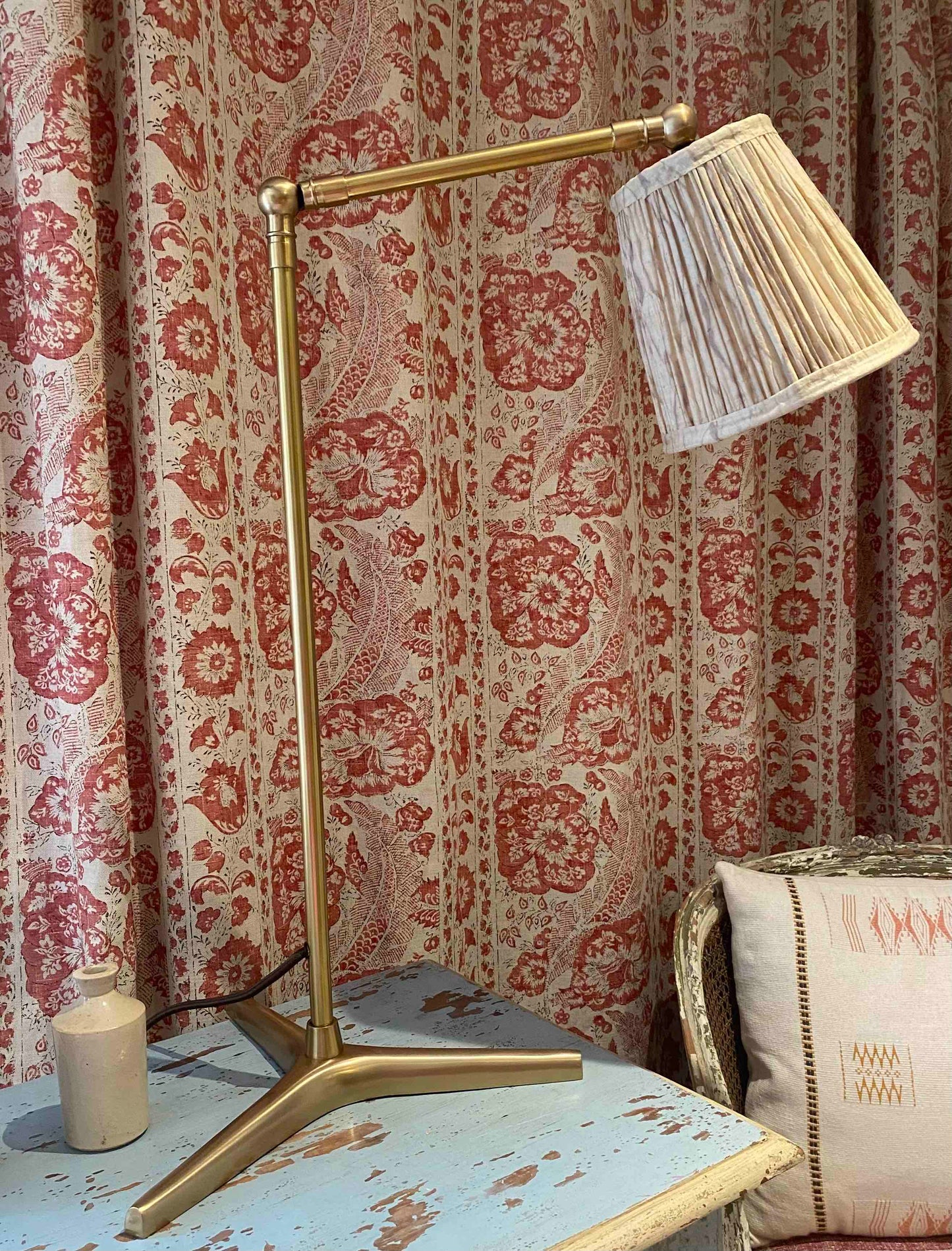Shanti table lamp