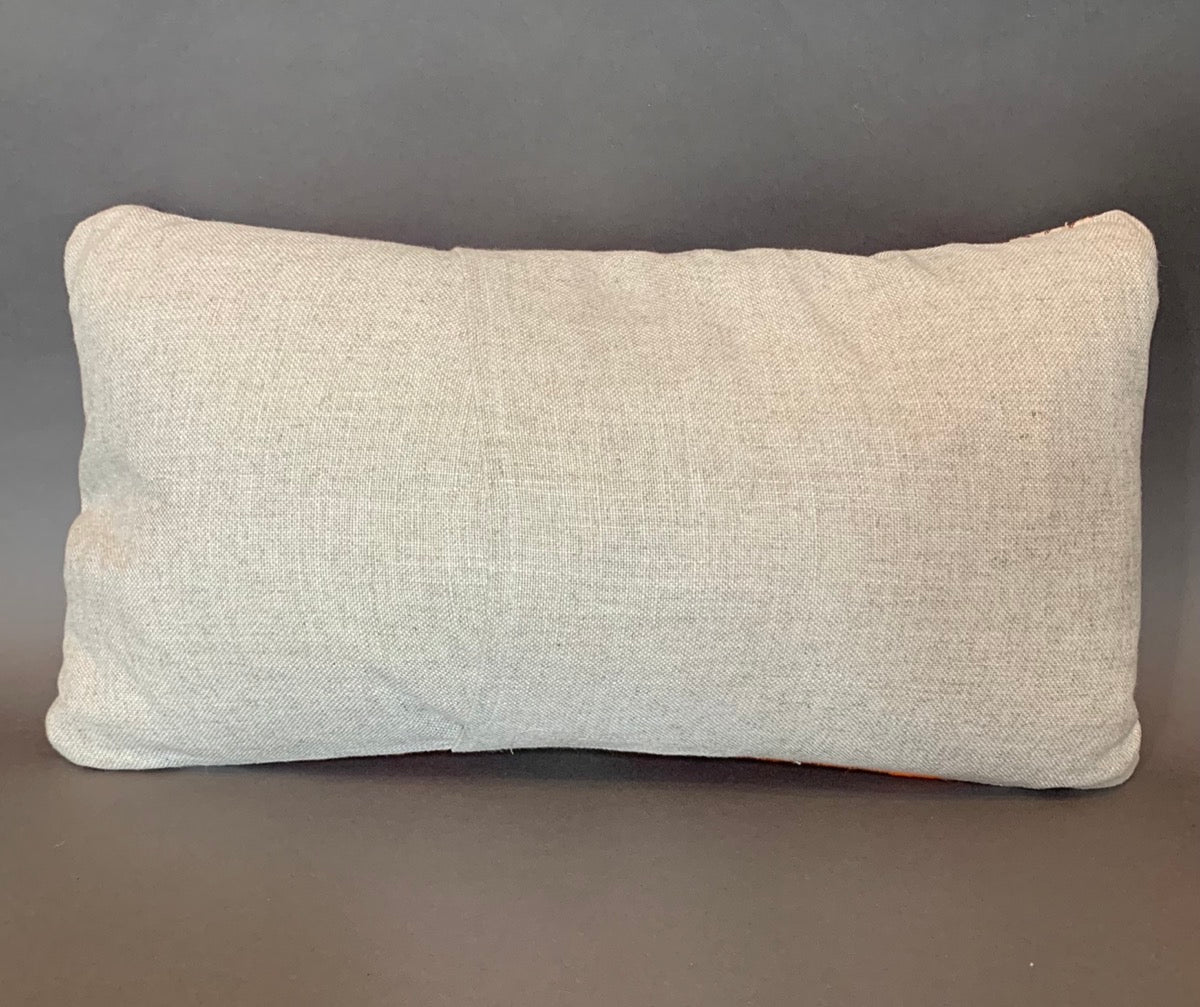 Pulkari cushion back