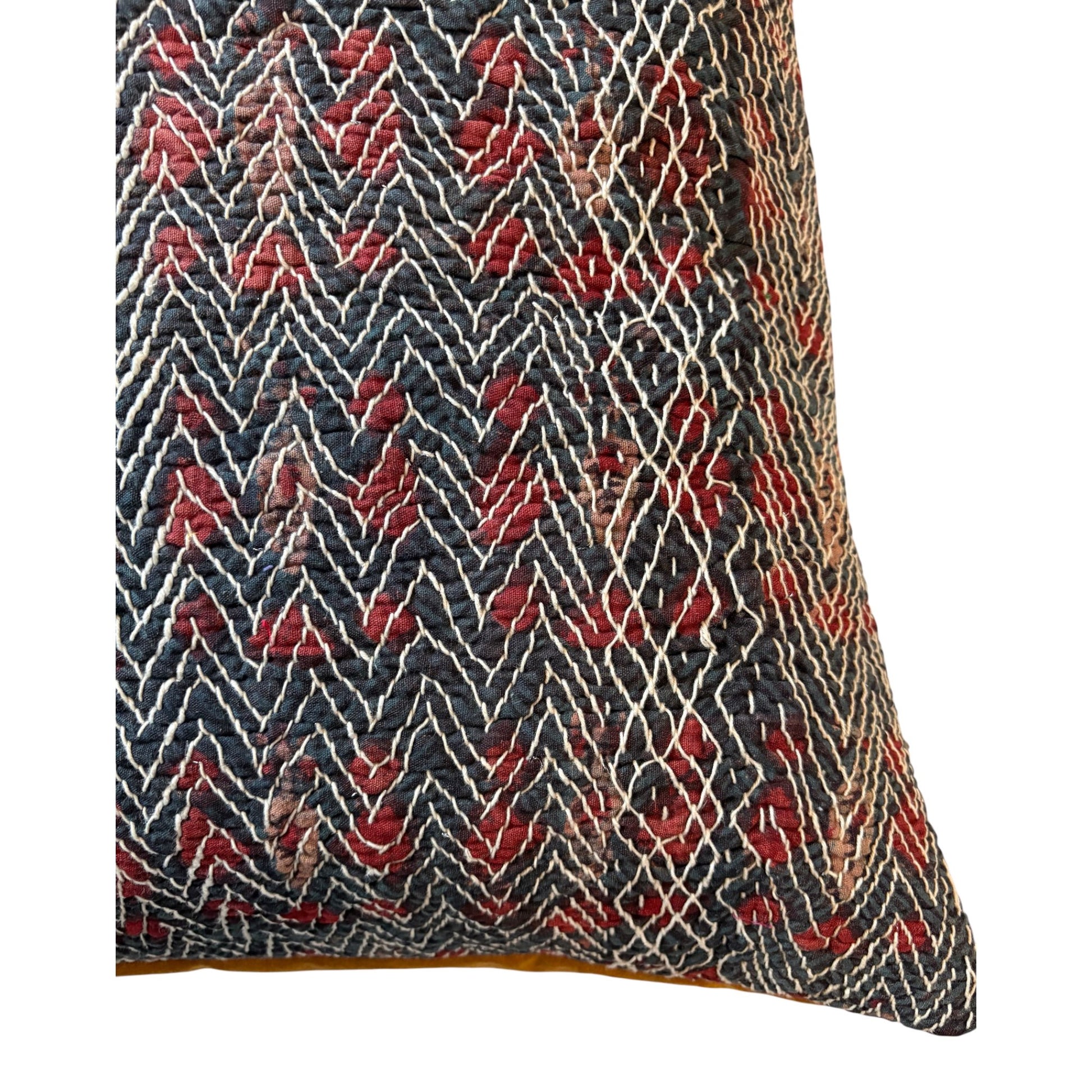 close up banjara blue and red 2