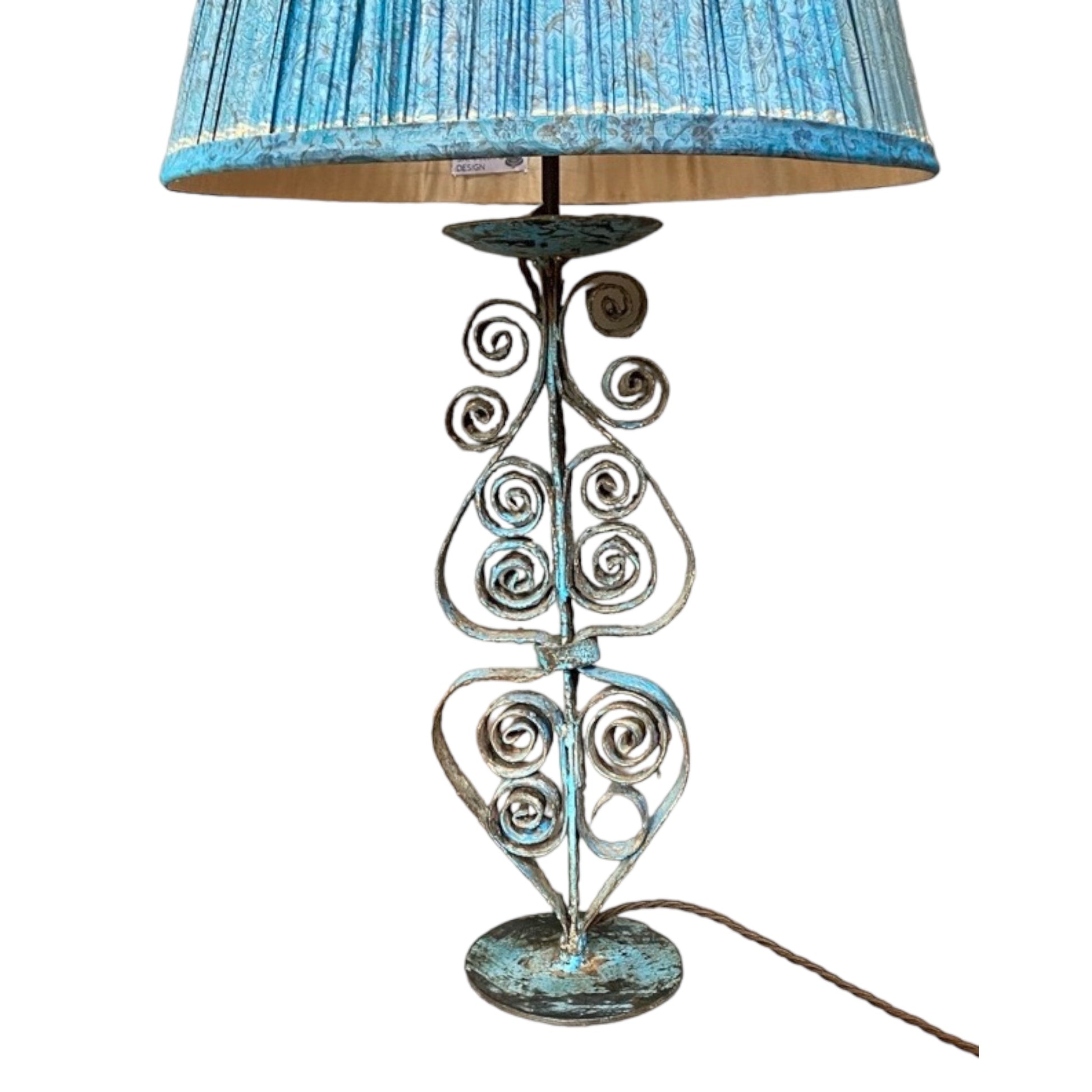 Curly candlestick table lamp