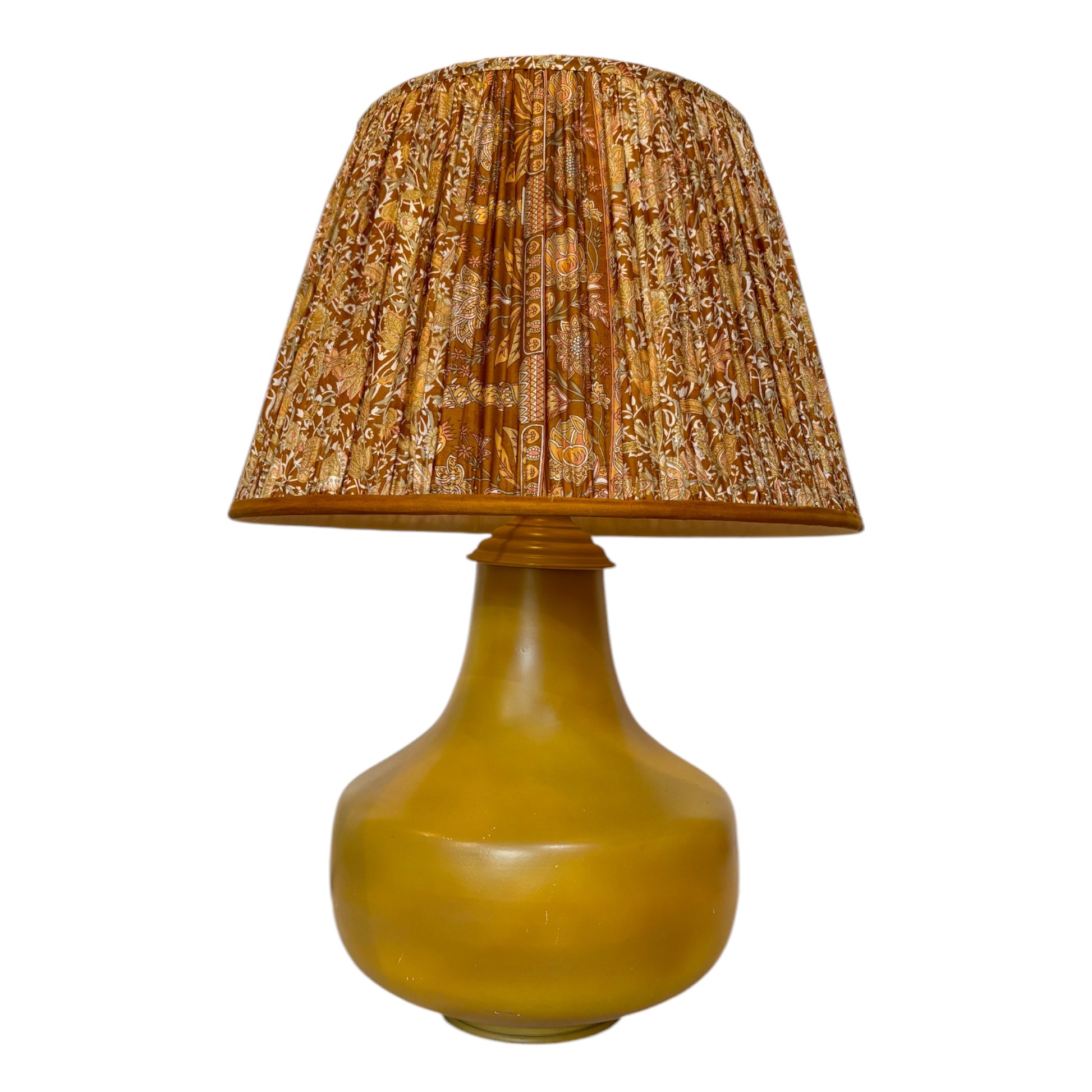 Ginger paisley lampshade on priyanka lamp