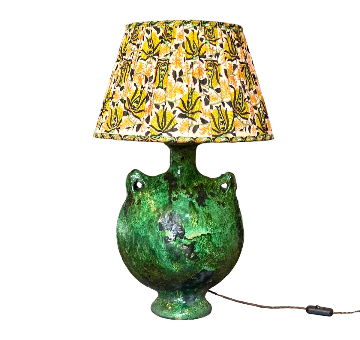 Green urn table lamp