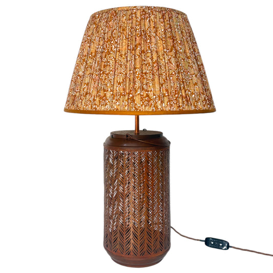 Hurricane lamp table lamp large