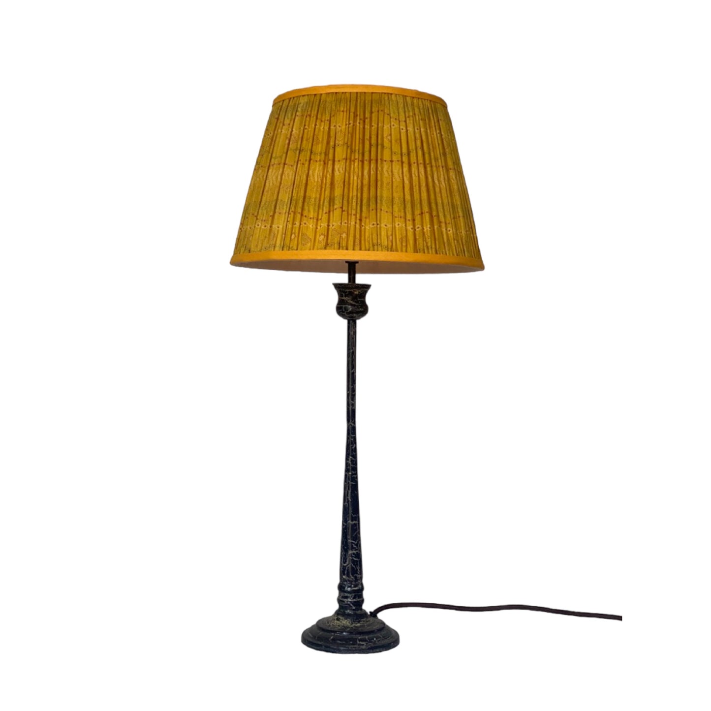 Patala lamp with 30cm yellow wave shade