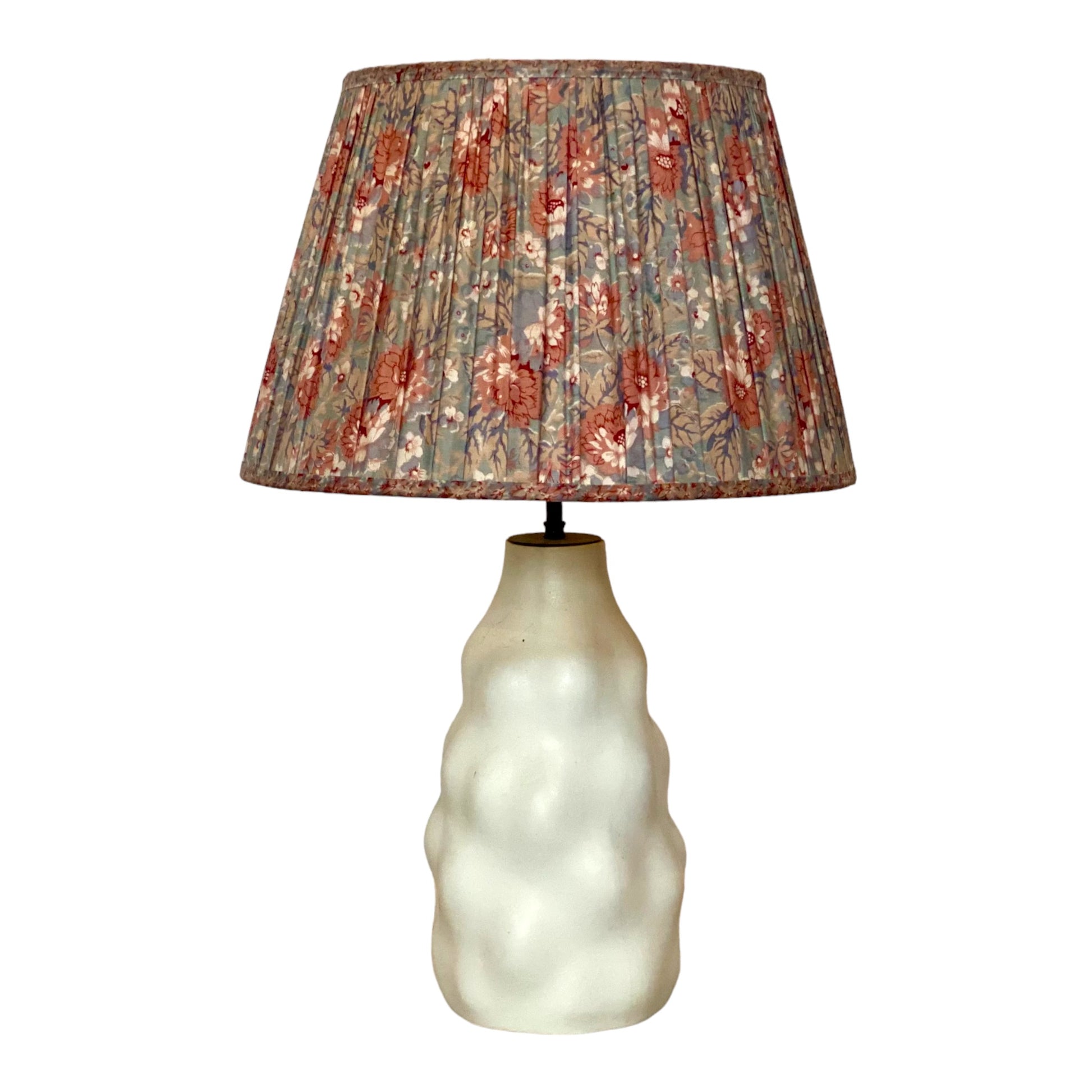 Pink and blue lampshade on iki lamp