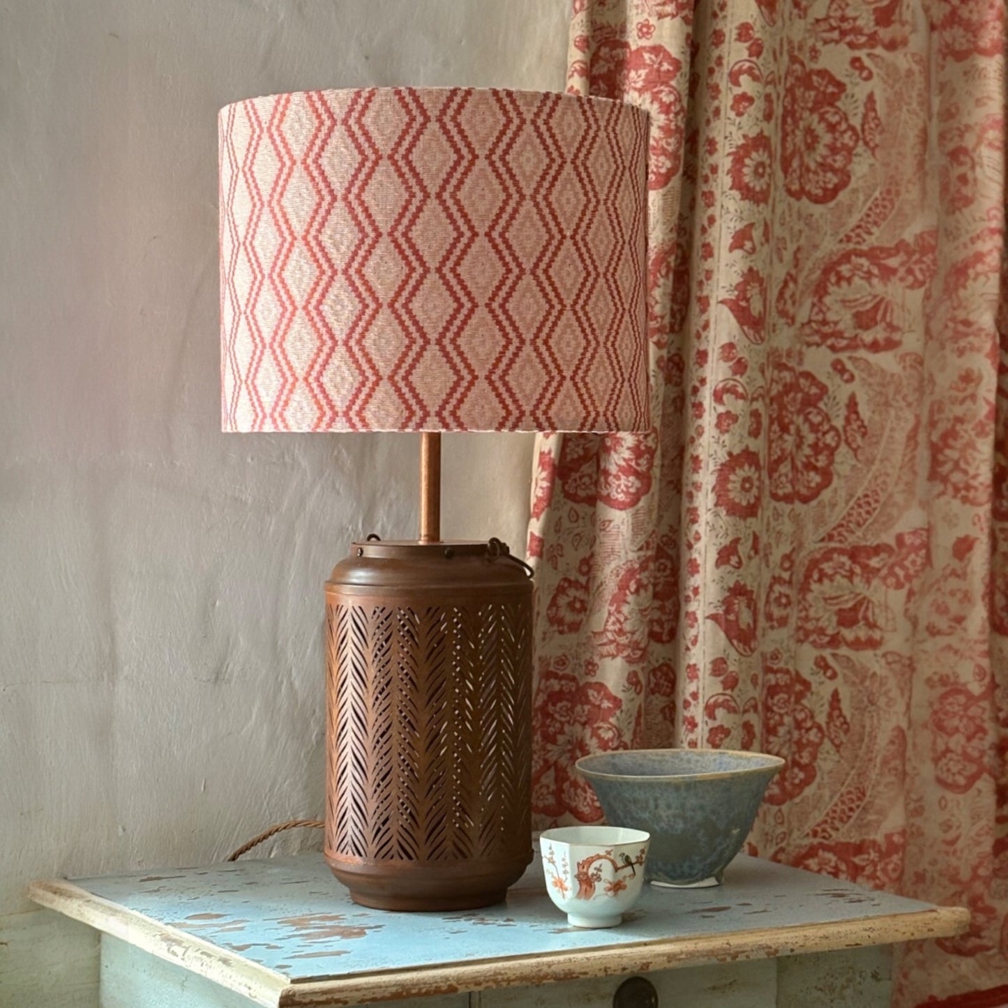 Hurricane Table Lamp