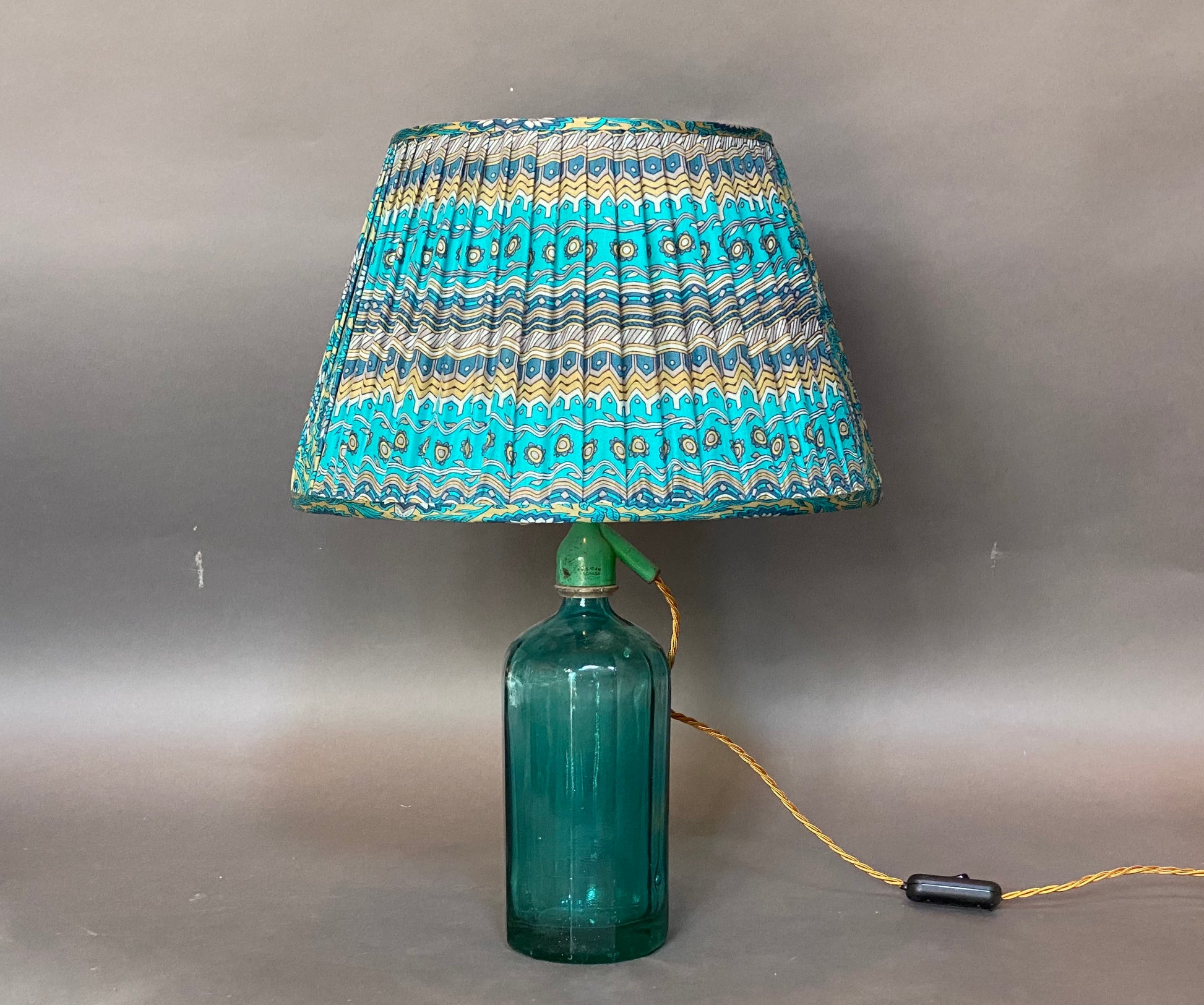 Azure and stone paisley with pallu silk Lampshade with green siphon 