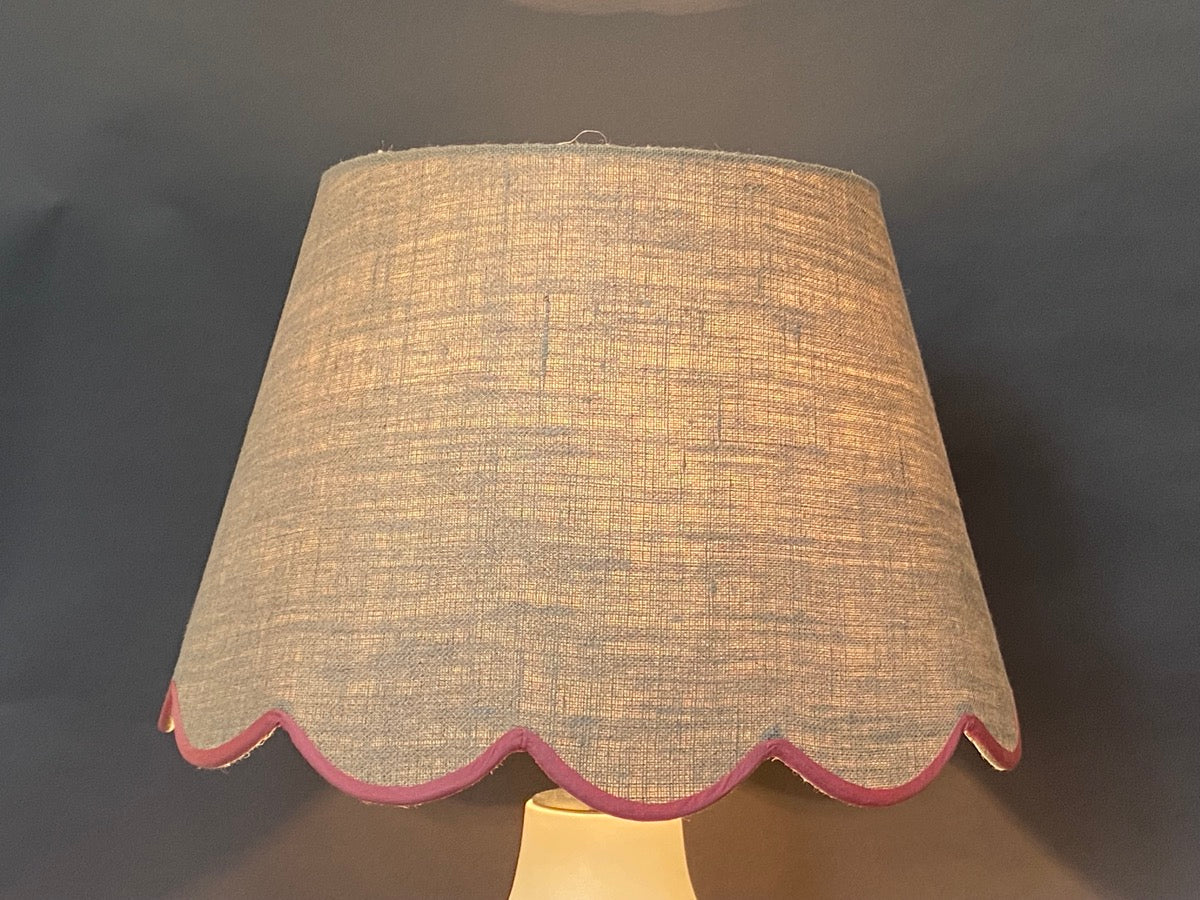 Pink trim linen scallop lampshade