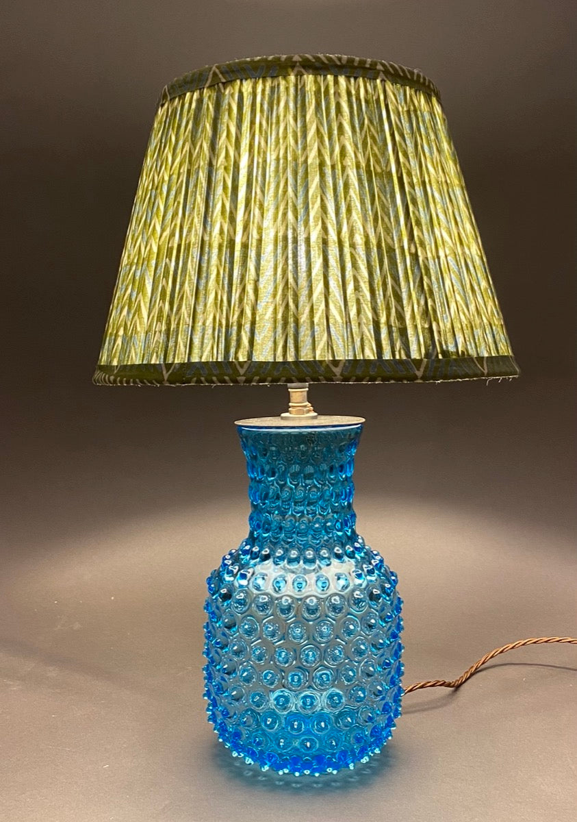 Hobnail blue glass table lamp