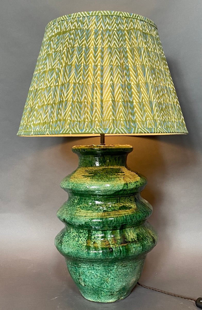 Large green tamegroute table lamp