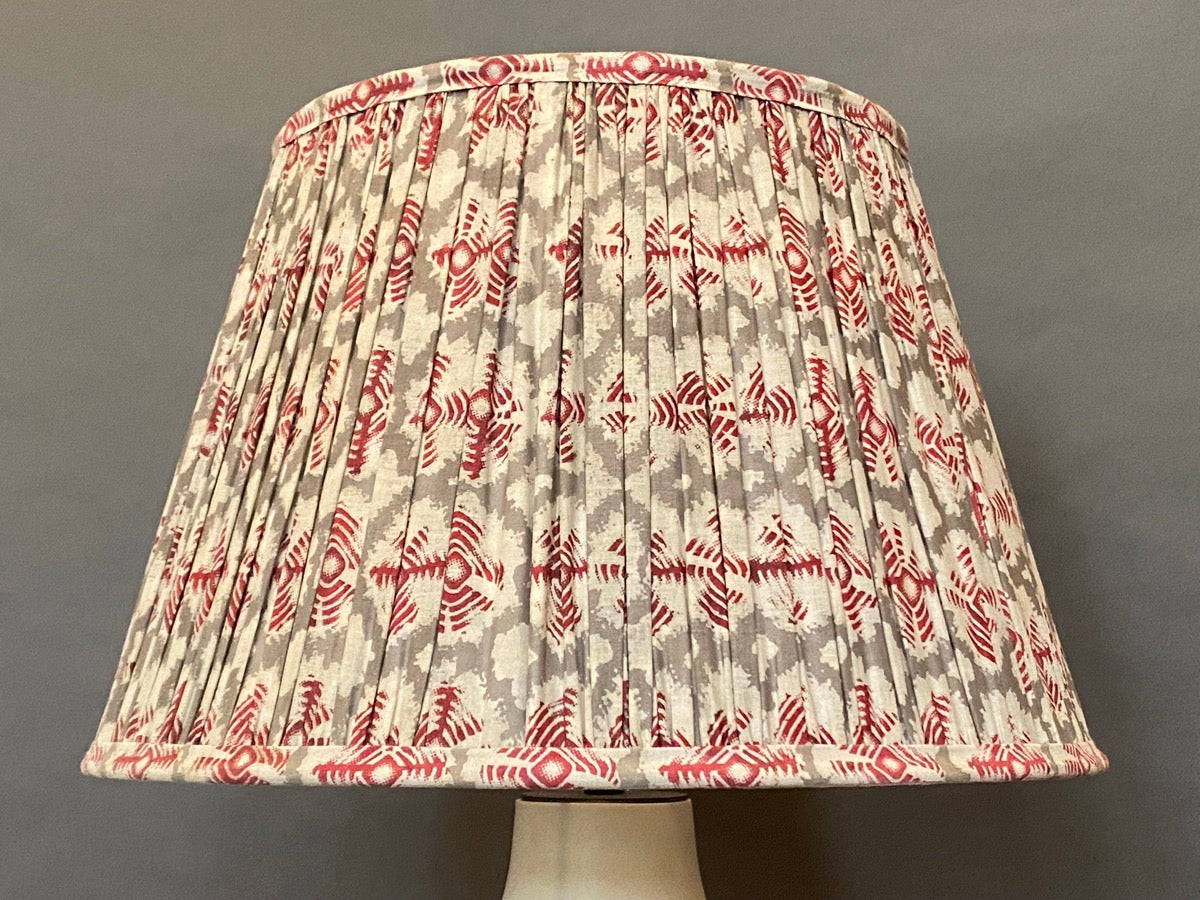 Red yoyo cotton lampshade