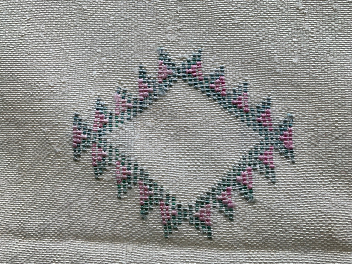 White kilim rug close up